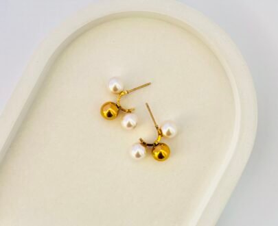 Zori Pearlmix Earring