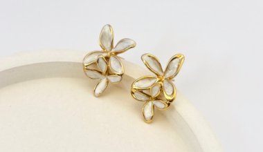 Enamella Bloom Earring