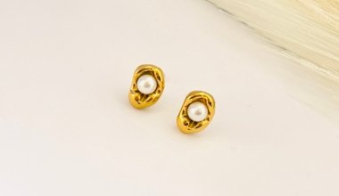 Novi Melt Pearl Earring